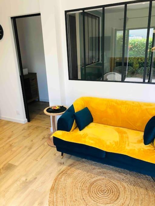 Maisonnette Avec Terrasse Argences Екстериор снимка